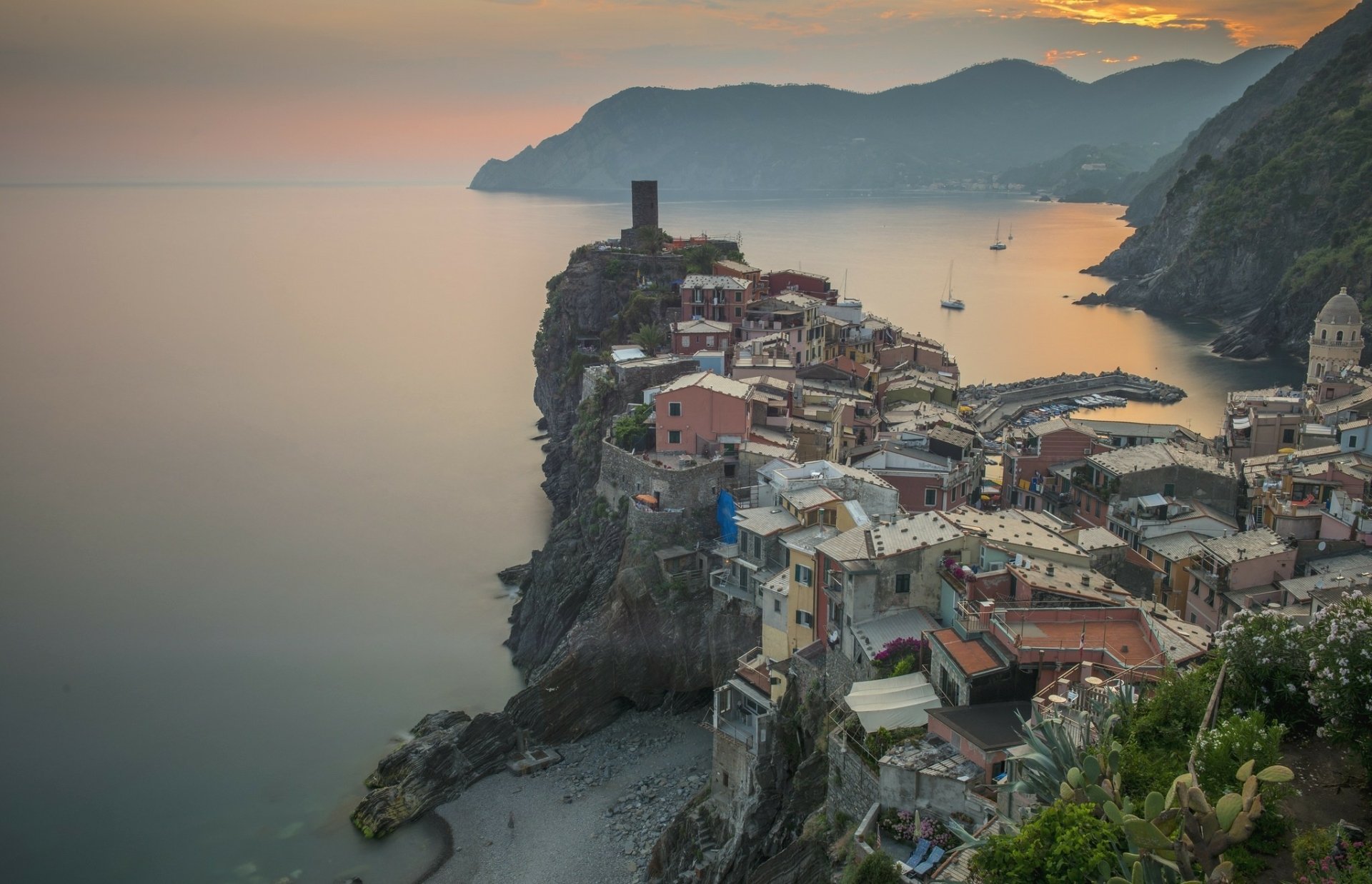 Download Italy Liguria Cinque Terre Man Made Vernazza HD Wallpaper