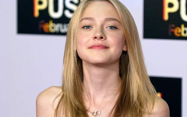 Celebrity Dakota Fanning HD Desktop Wallpaper | Background Image