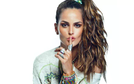 Brazilian model woman Izabel Goulart HD Desktop Wallpaper | Background Image