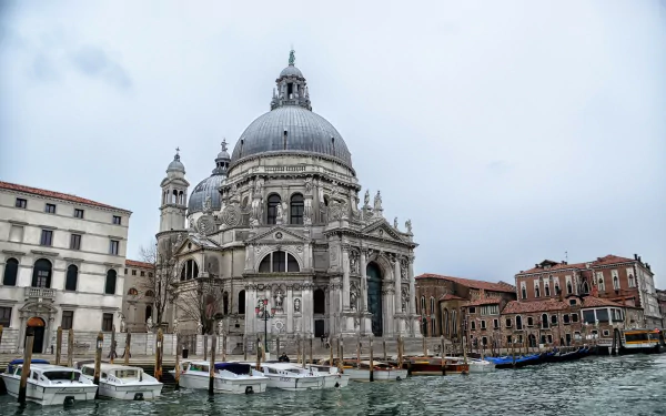  Cathedral Santa Maria della Salute,Venice