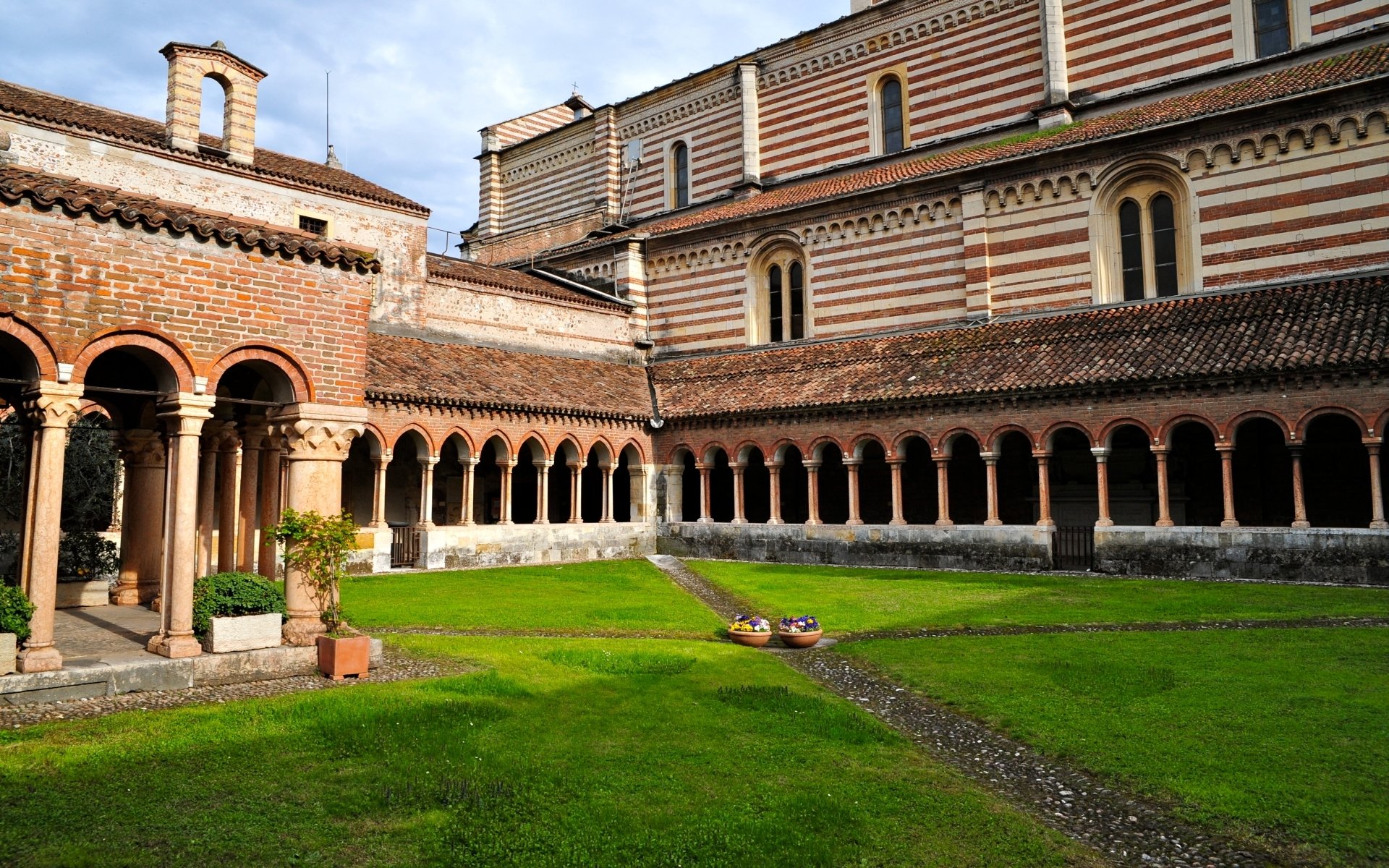Download Religious Church Of Saint Zeno Verona HD Wallpaper