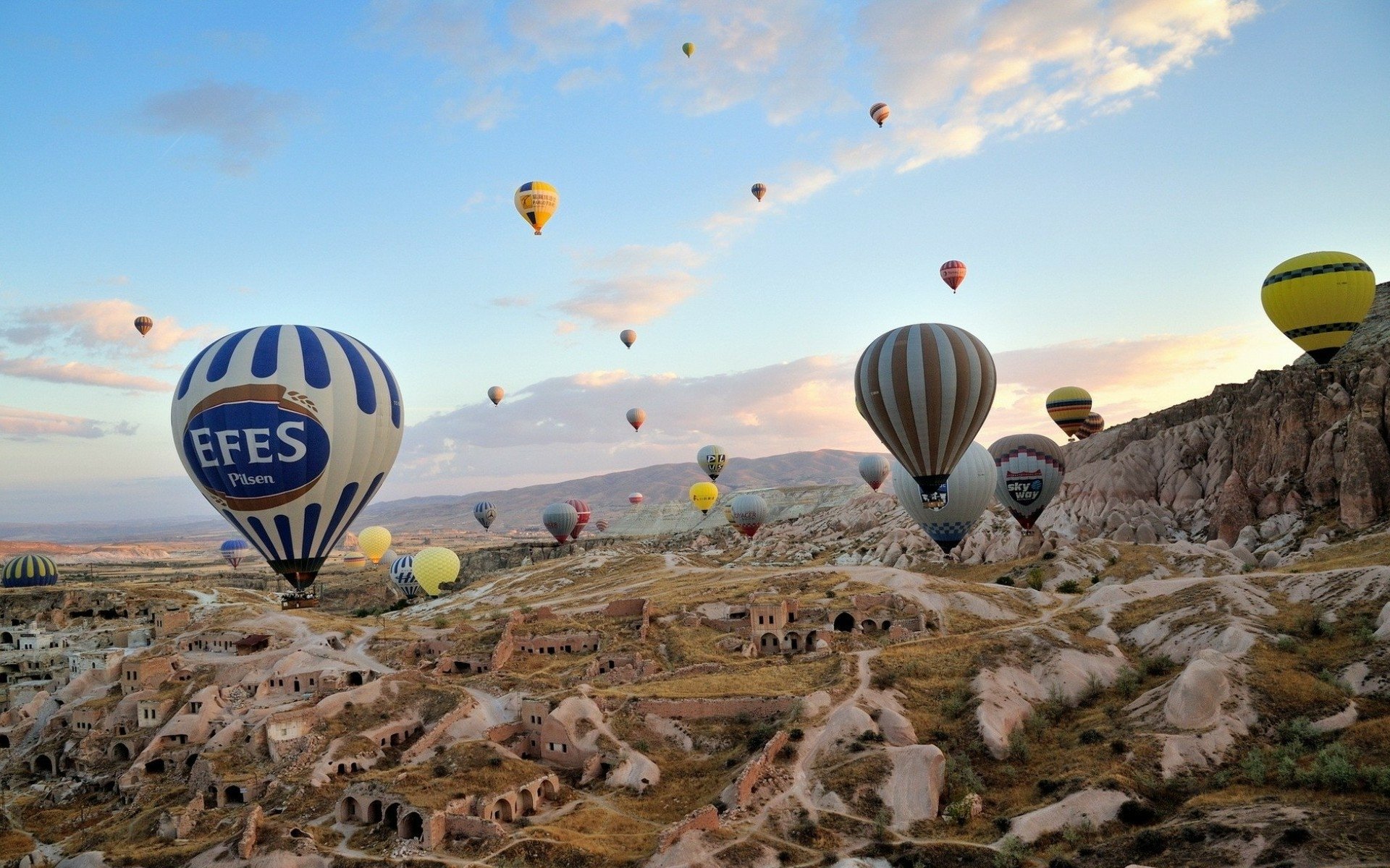 Air Balloons Cappadocia Turkey Hd Wallpaper Background Image 1920x1200