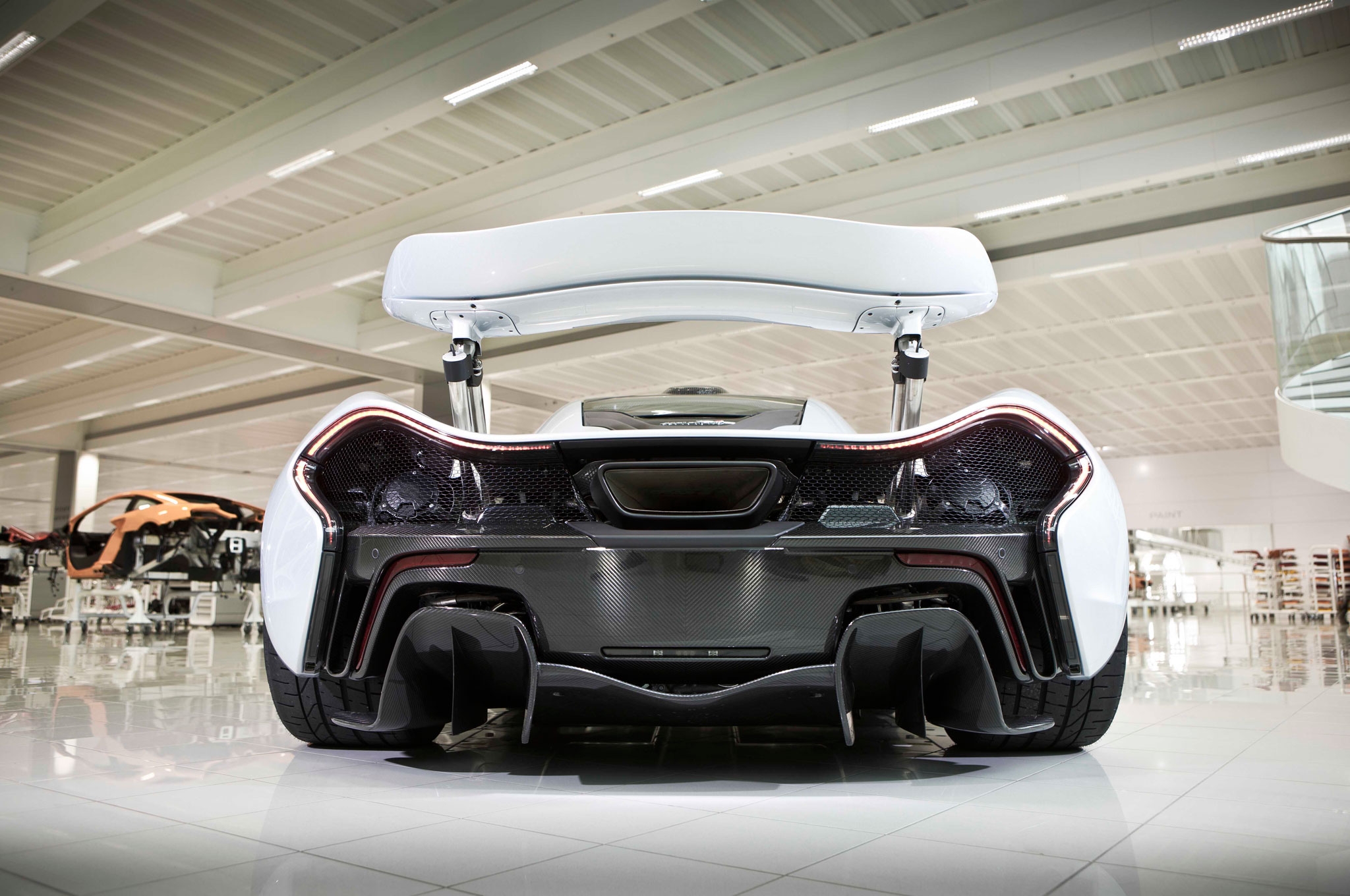 MCLAREN p1 back