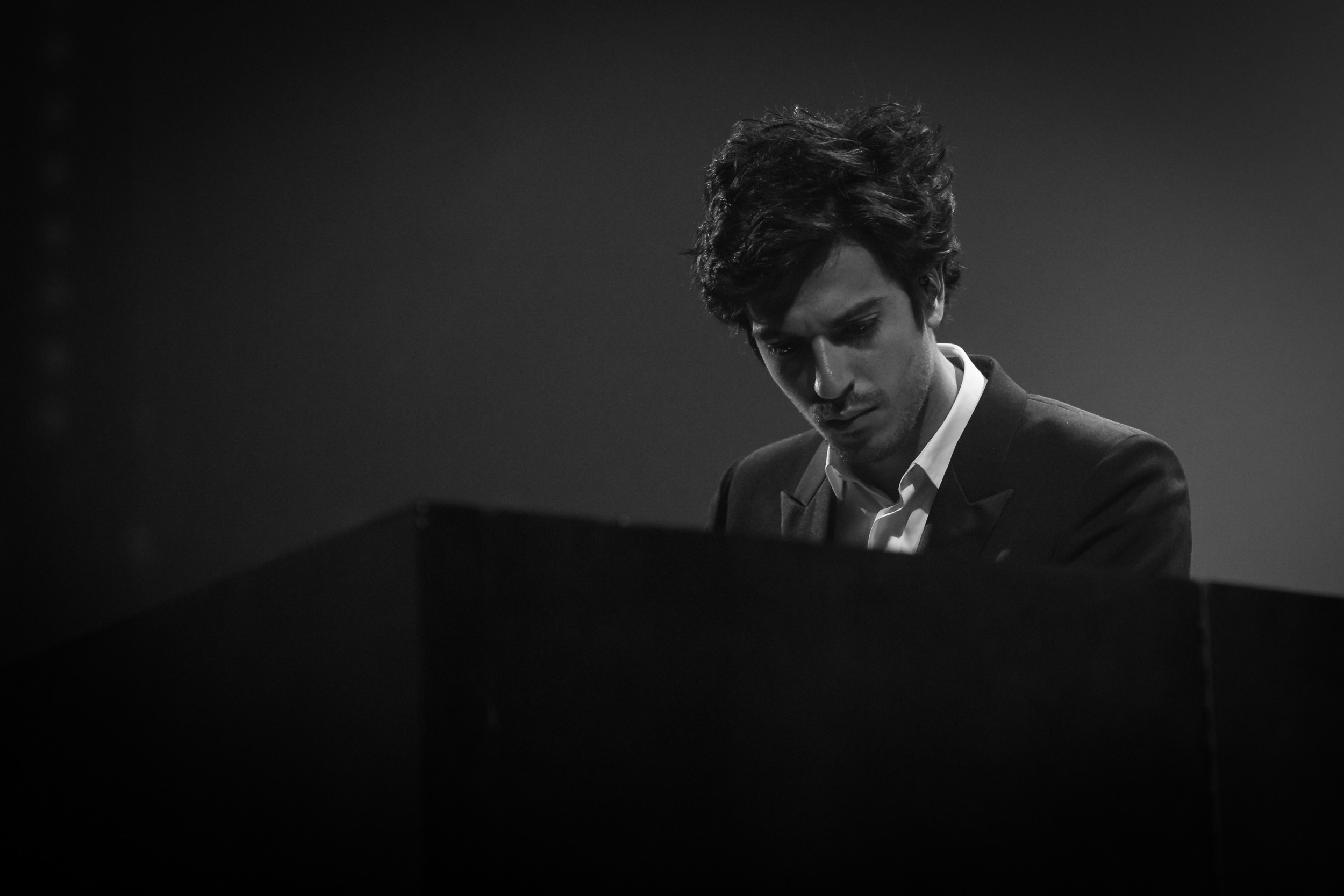 Download Music Gesaffelstein HD Wallpaper