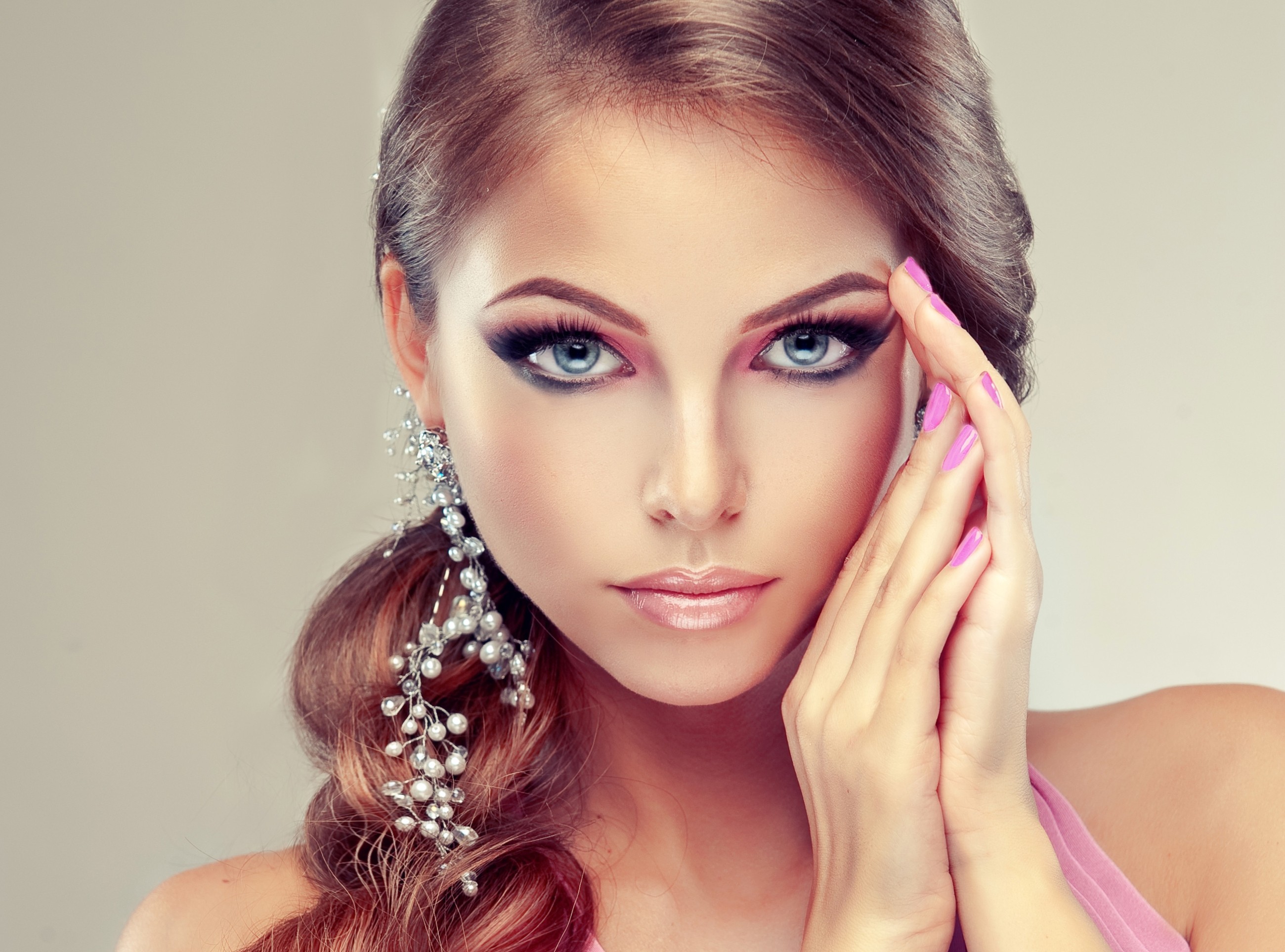 Download Earrings Model Woman Face HD Wallpaper by Sonya Zhuravetc