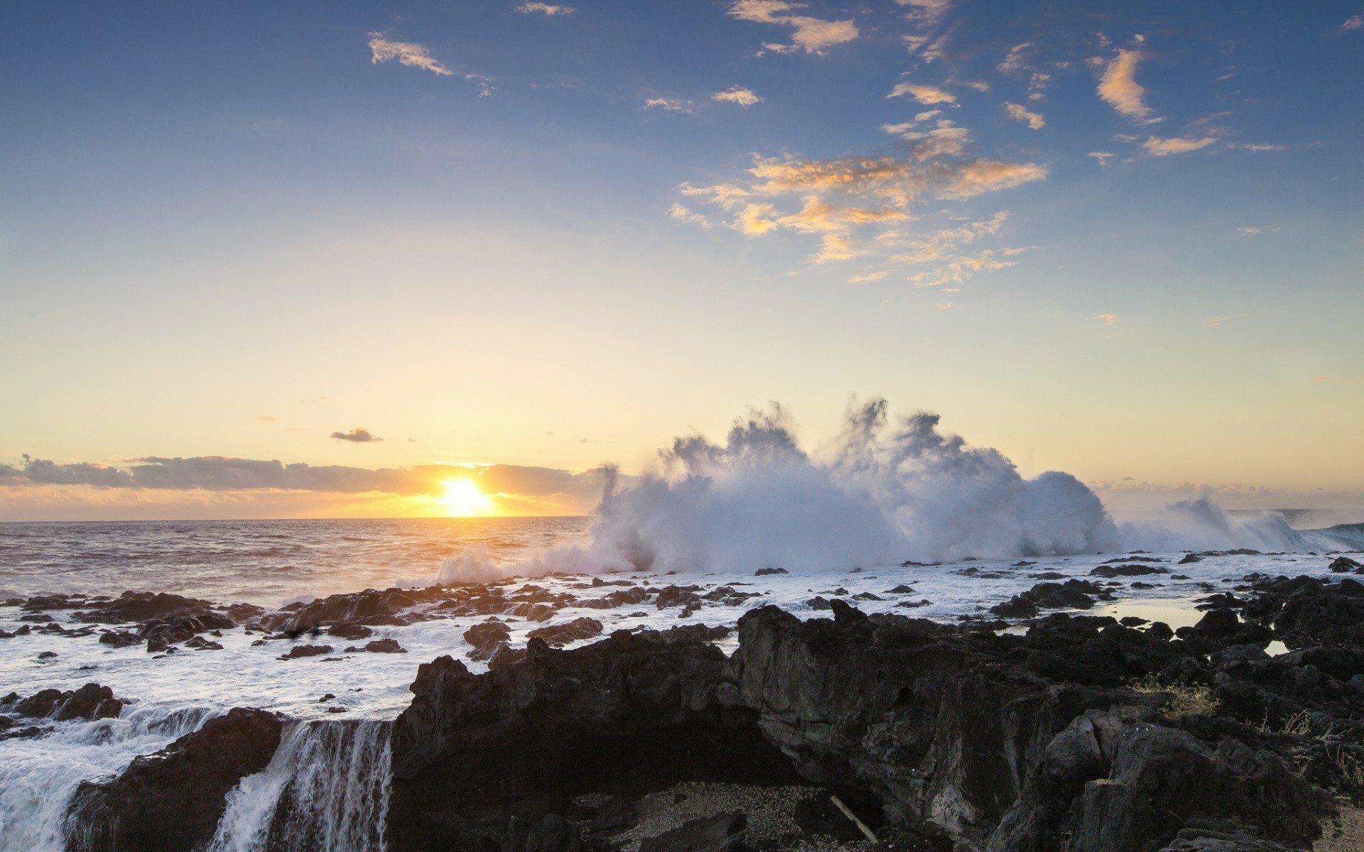 Download Nature Wave HD Wallpaper