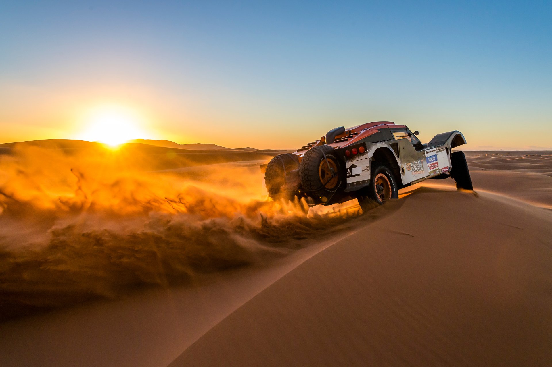 download-racing-sports-hd-wallpaper