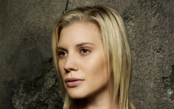 HD wallpaper featuring Kara Thrace from Battlestar Galactica (2003), set against a textured backdrop.