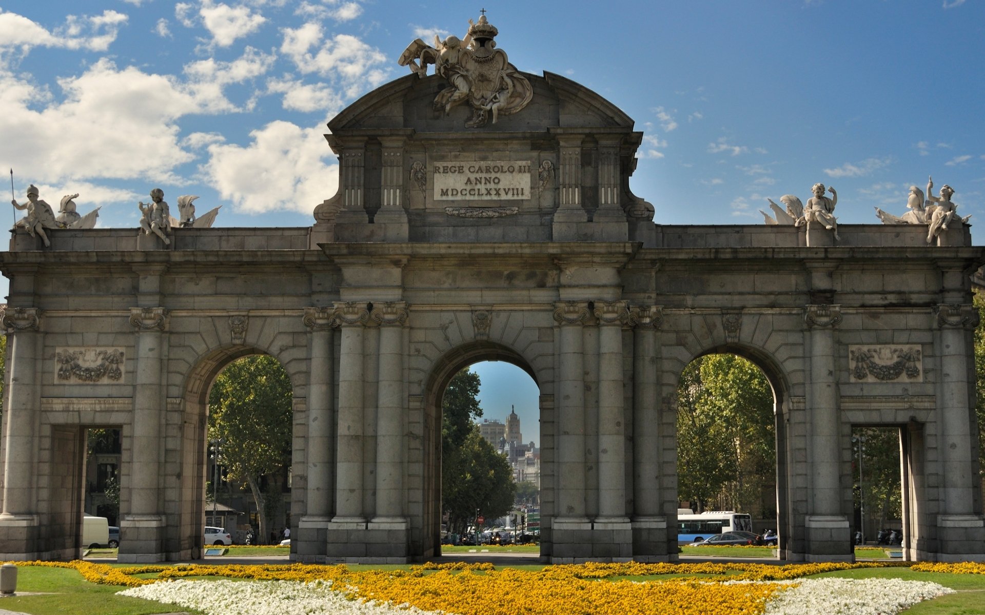 Download Man Made Puerta De Alcalá HD Wallpaper