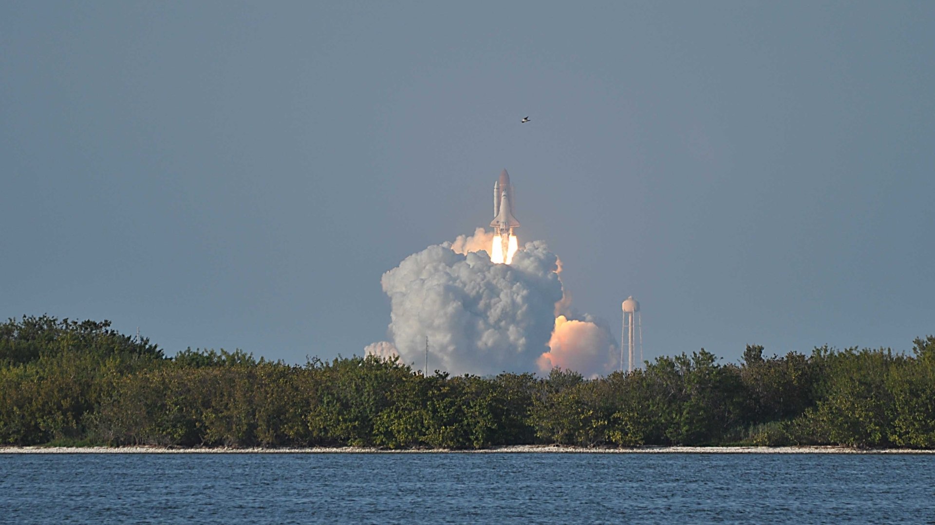 Download Vehicle Space Shuttle HD Wallpaper