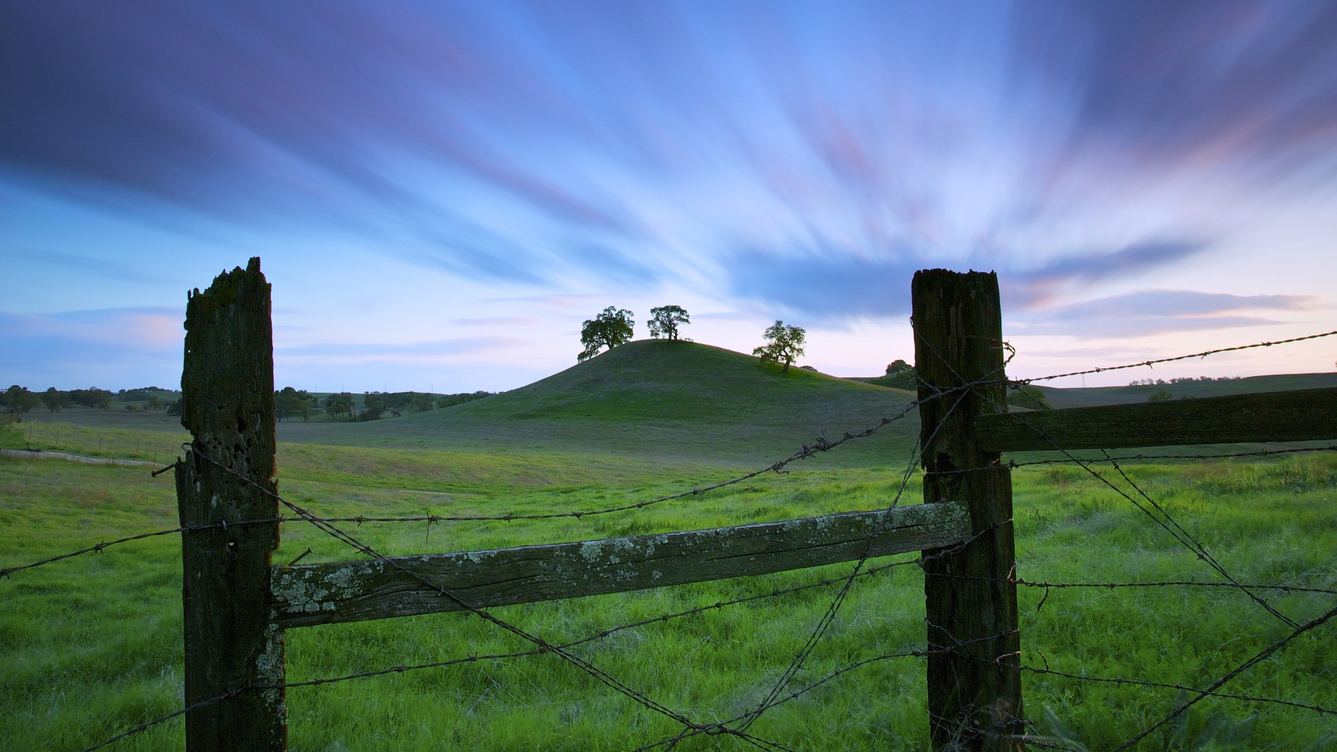 4K Ultra HD Rolling Green Hills — Serene Nature Landscape Wallpaper by ...