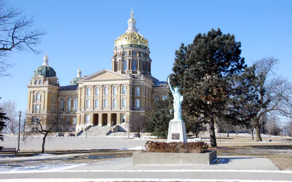 man made Iowa State Capitol HD Desktop Wallpaper | Background Image