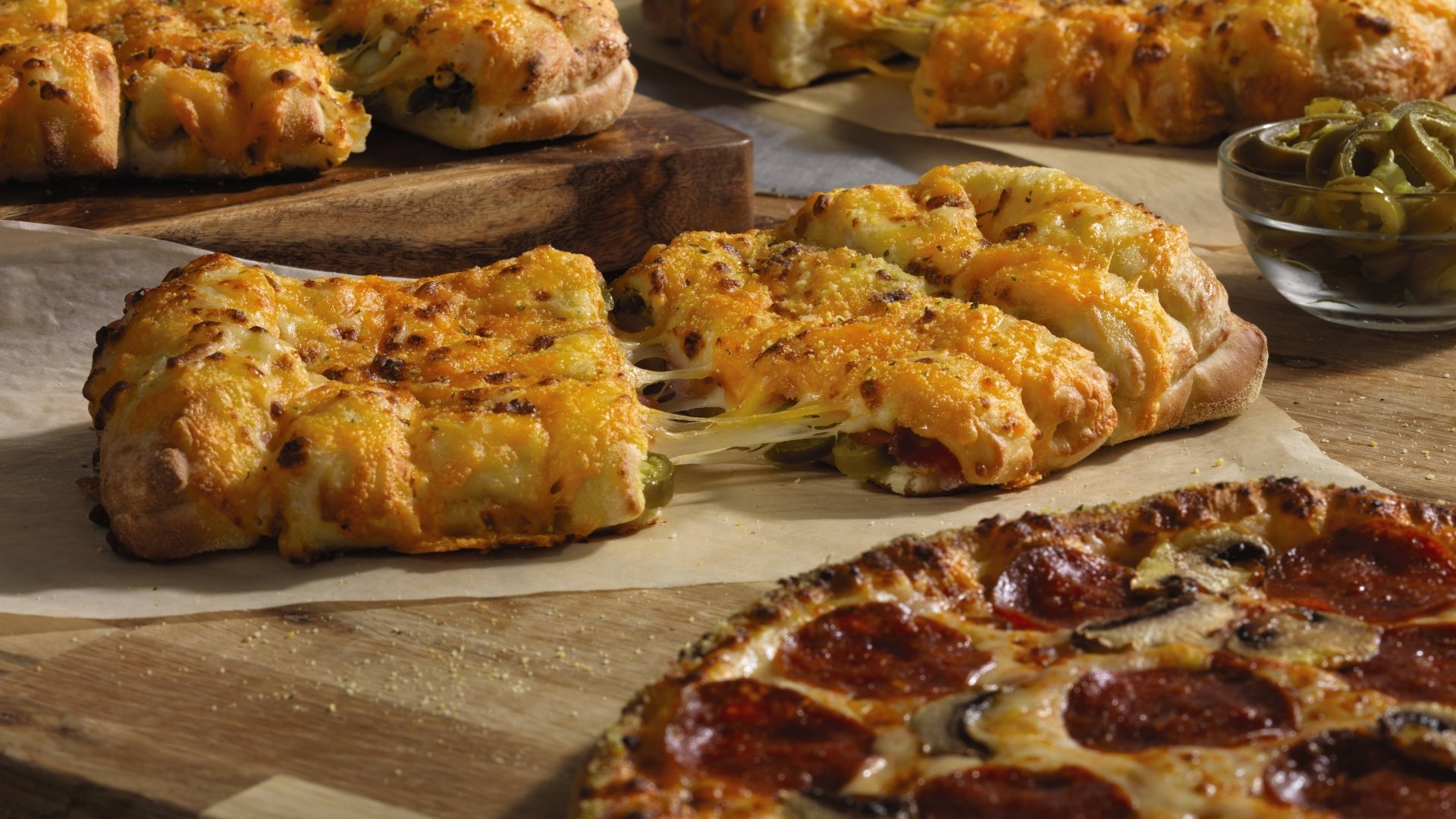 Download Food Pizza 8k Ultra HD Wallpaper