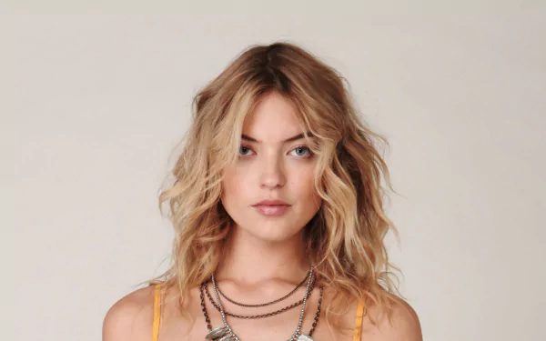 American model Celebrity Martha Hunt HD Desktop Wallpaper | Background Image