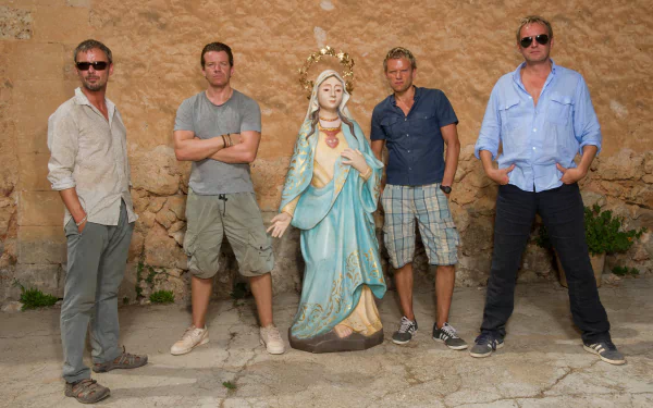 TV Show Mad Dogs (2011) HD Desktop Wallpaper | Background Image