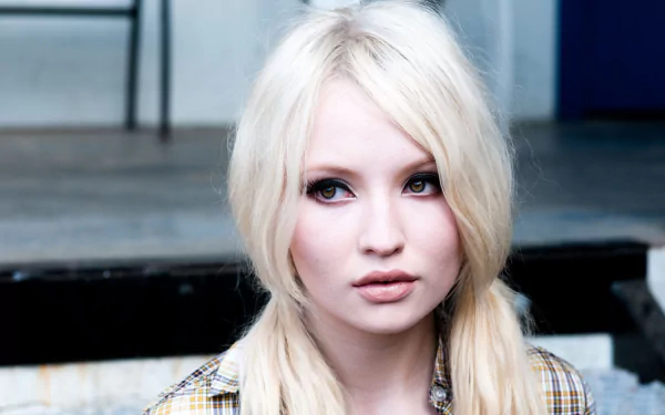 Celebrity Emily Browning HD Desktop Wallpaper | Background Image