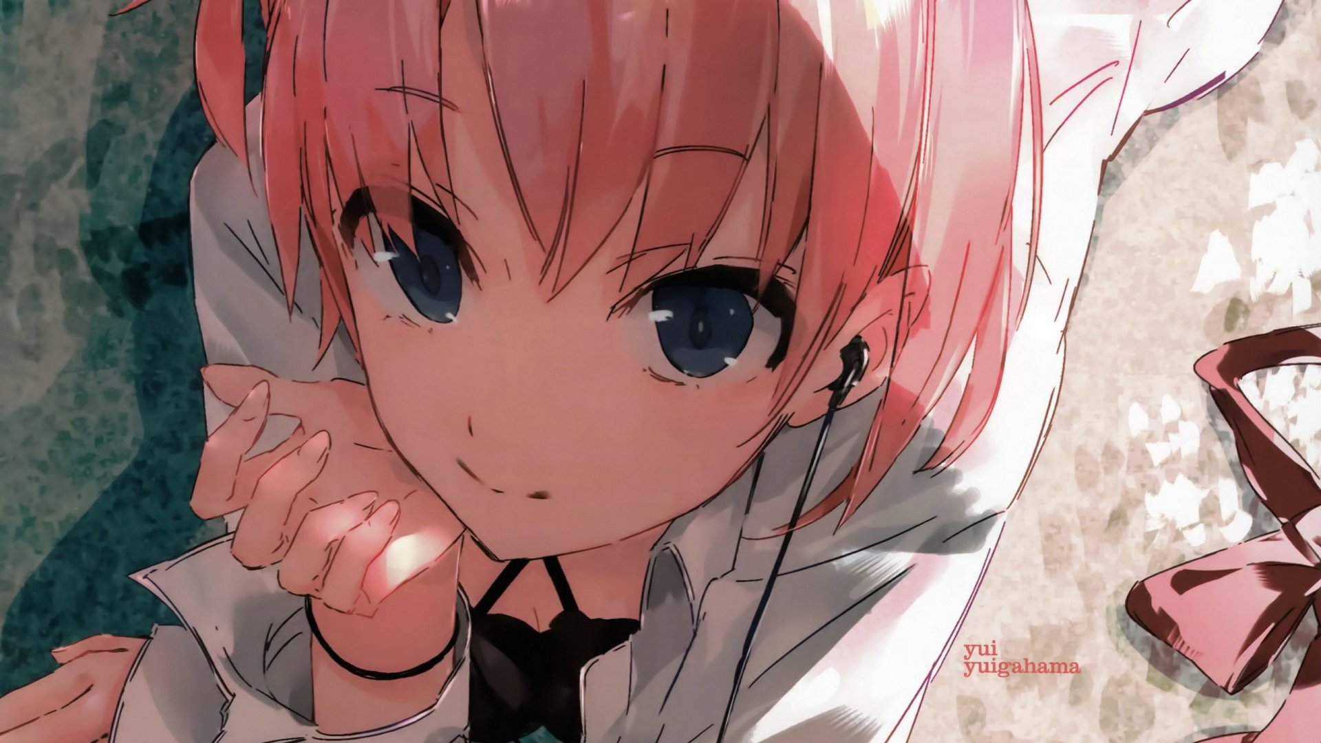 HD wallpaper featuring Yui Yuigahama from My Teen Romantic Comedy SNAFU, depicted with short hair and blue eyes in a close-up view.