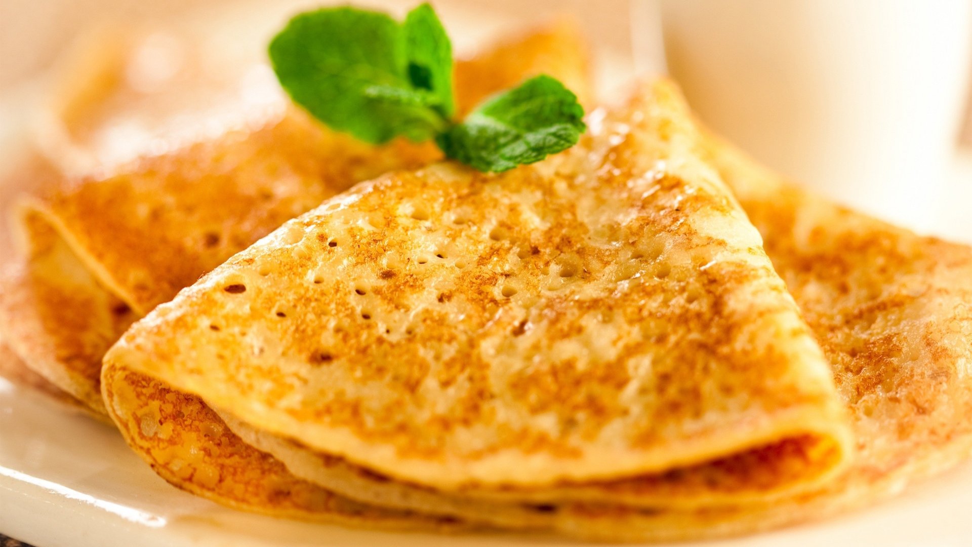 Roti vs bread for weight loss: What's healthier for you? | HealthShots