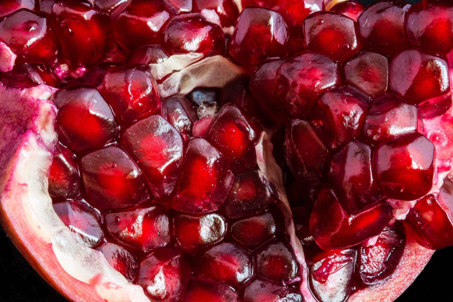 Download Food Pomegranate HD Wallpaper