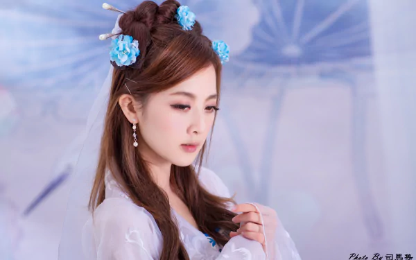 hairpin face earrings hair-dress Chinese Taiwanese asian woman Mikako Zhang Kaijie HD Desktop Wallpaper | Background Image