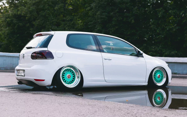  Volkswagen Golf Mk5 GTI Stance