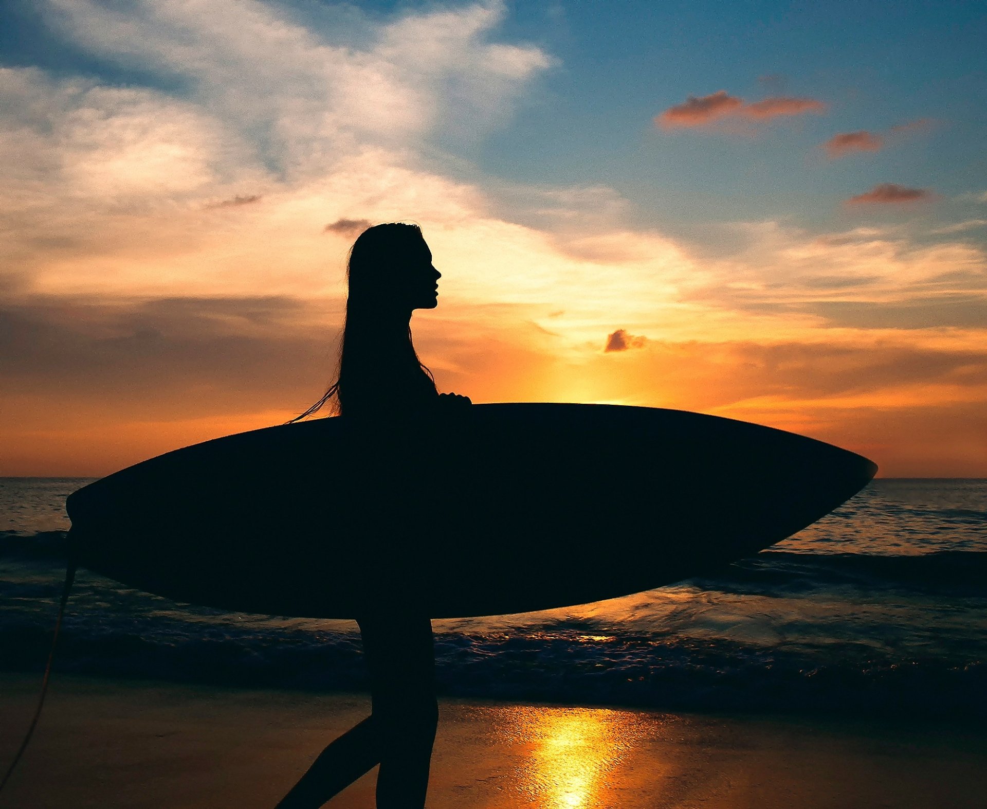 Download Sea Sunrise Surfing Sports HD Wallpaper Download Sea Sunrise Surfing Sports HD Wallpaper