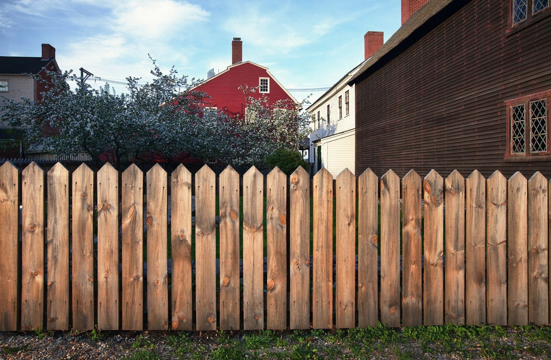 Download Man Made Fence HD Wallpaper