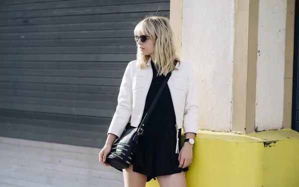 woman Lisa Dengler HD Desktop Wallpaper | Background Image