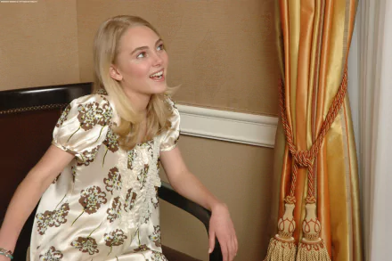 Celebrity Annasophia Robb HD Desktop Wallpaper | Background Image