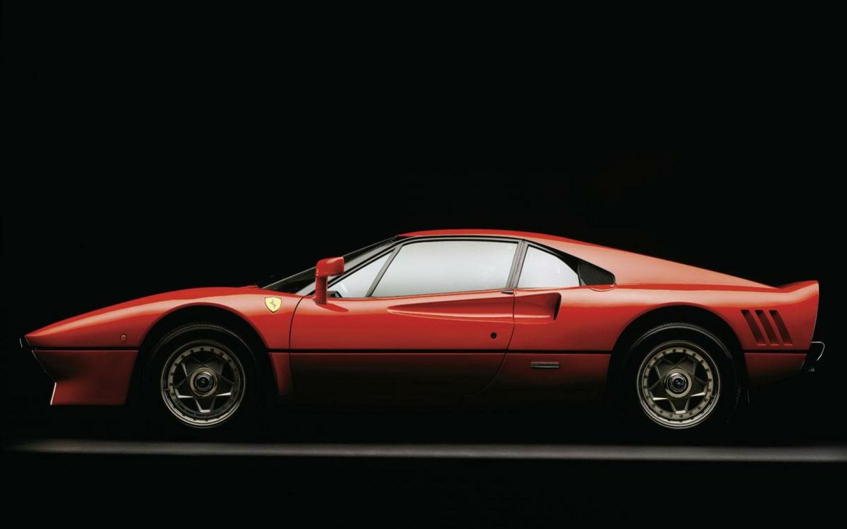 Ferrari-288-GTO-Wallpaper-and-Background-Image-|-1680x1050-...