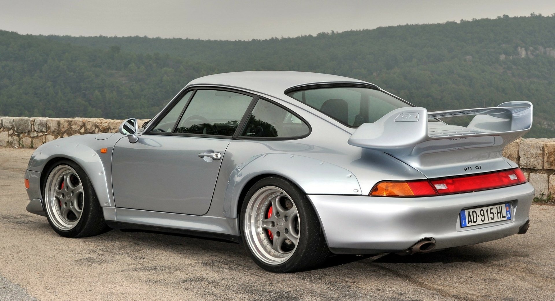 Download Vehicle Porsche HD Wallpaper