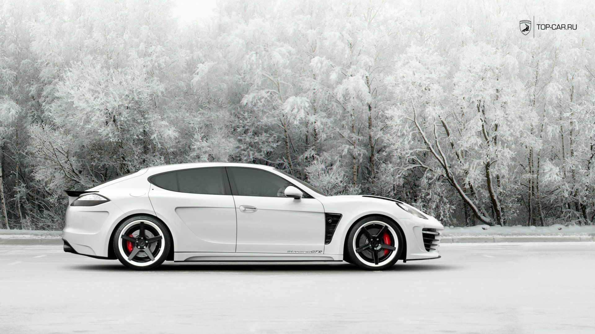 Download Vehicle Porsche Panamera HD Wallpaper