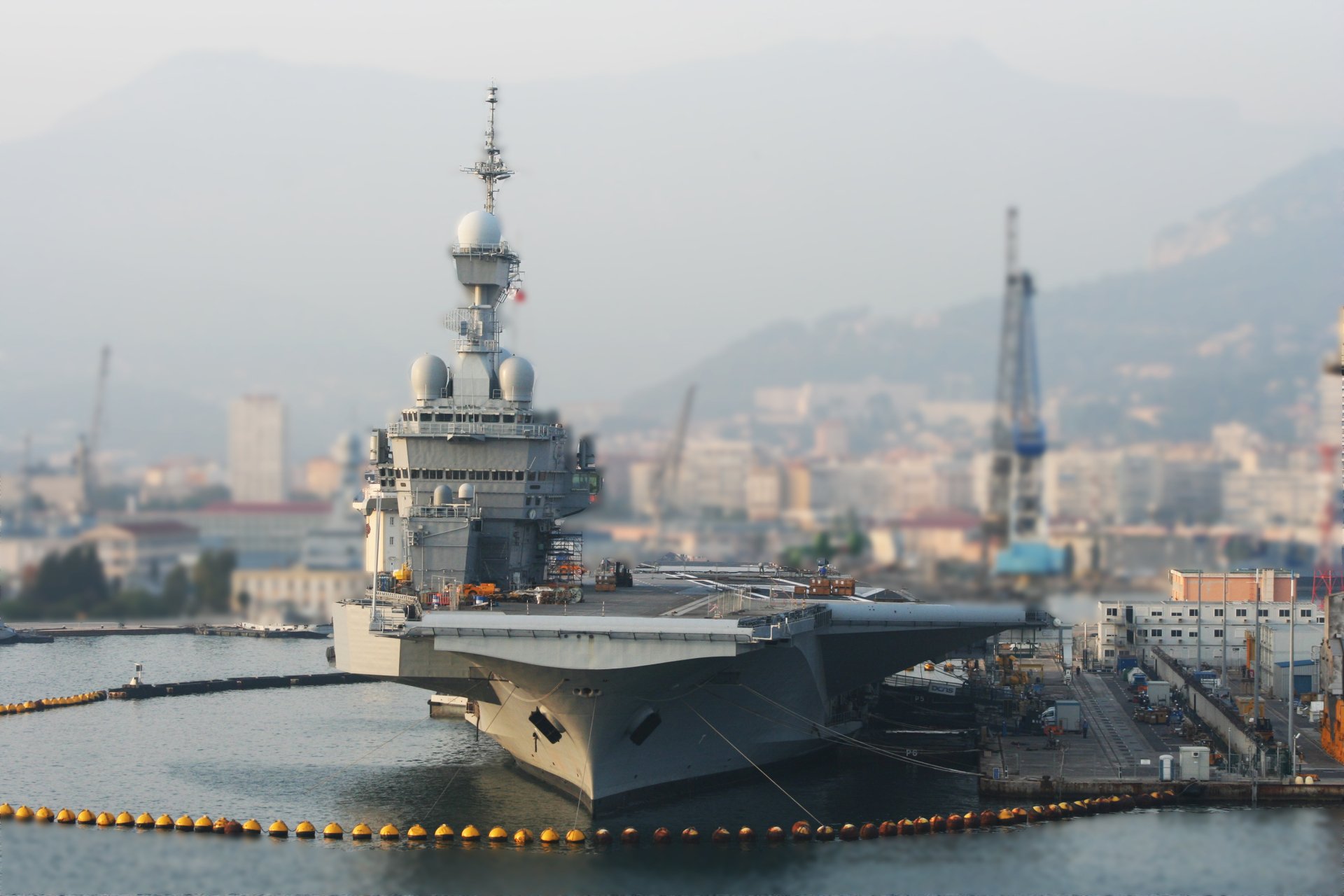 French aircraft carrier Charles de Gaulle (R91) Full HD Wallpaper and