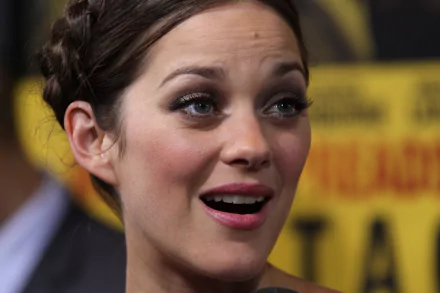 Celebrity Marion Cotillard HD Desktop Wallpaper | Background Image