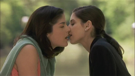 Selma Blair Sarah Michelle Gellar movie Cruel Intentions HD Desktop Wallpaper | Background Image