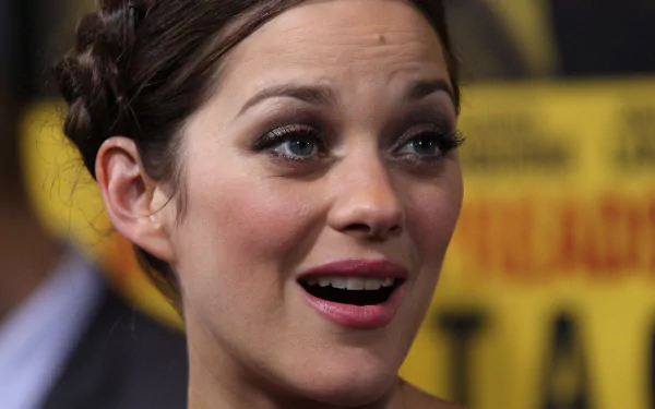Celebrity Marion Cotillard HD Desktop Wallpaper | Background Image