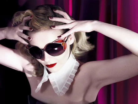 Celebrity Kirsten Dunst HD Desktop Wallpaper | Background Image