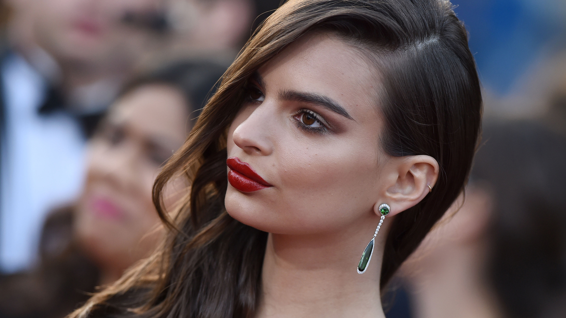 110+ Emily Ratajkowski HD Wallpapers and Backgrounds