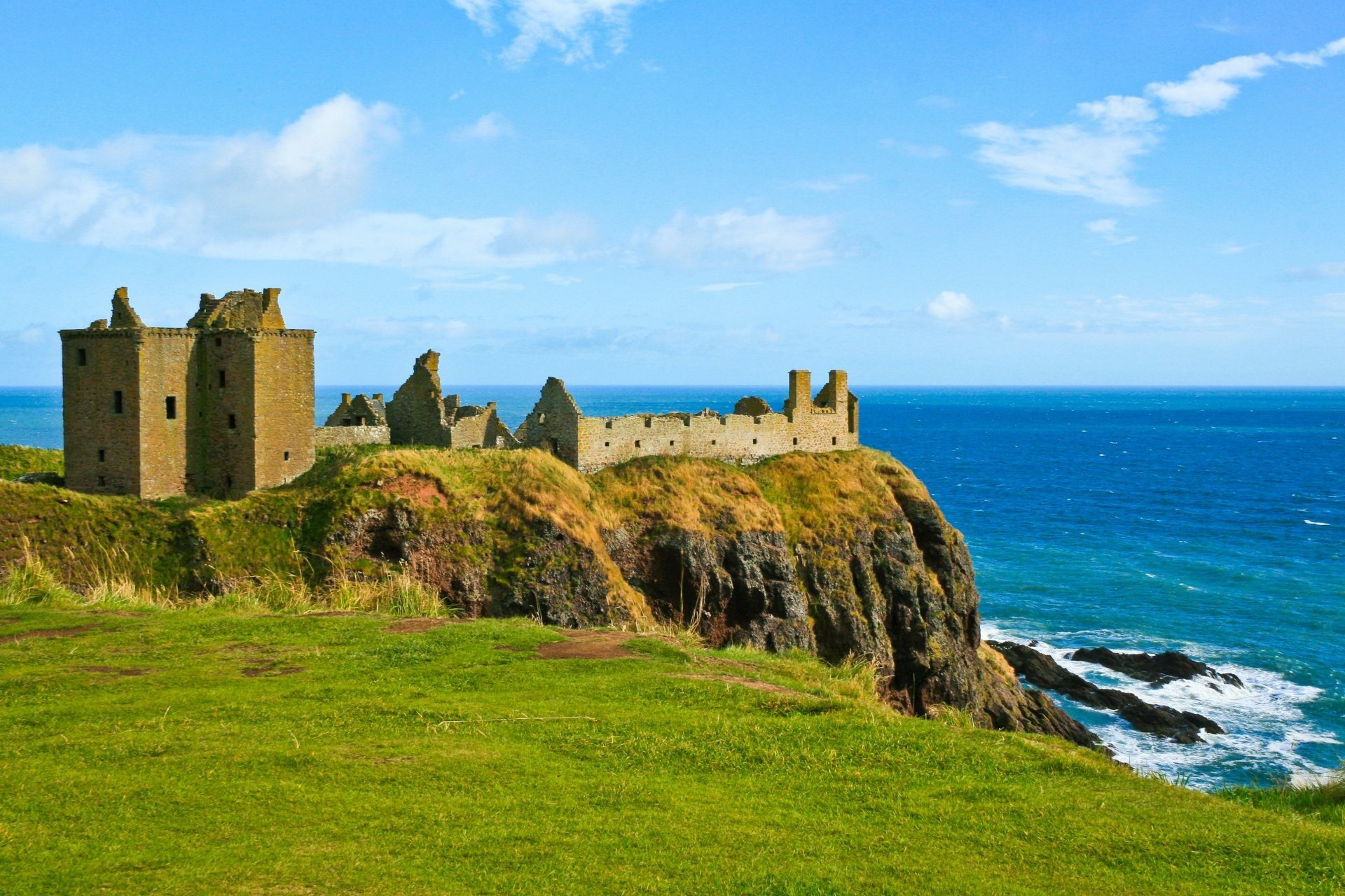 Download Man Made Dunnottar Castle HD Wallpaper