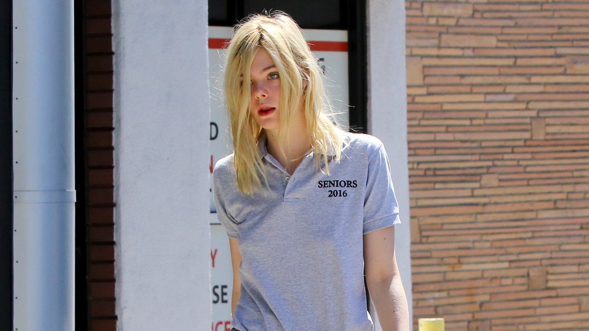 Download Celebrity Elle Fanning HD Wallpaper