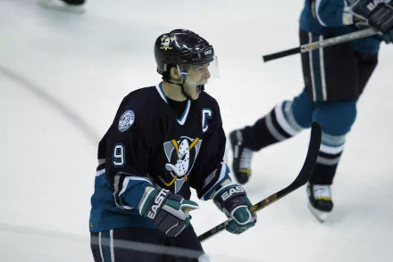 Paul Kariya Sports HD Desktop Wallpaper | Background Image