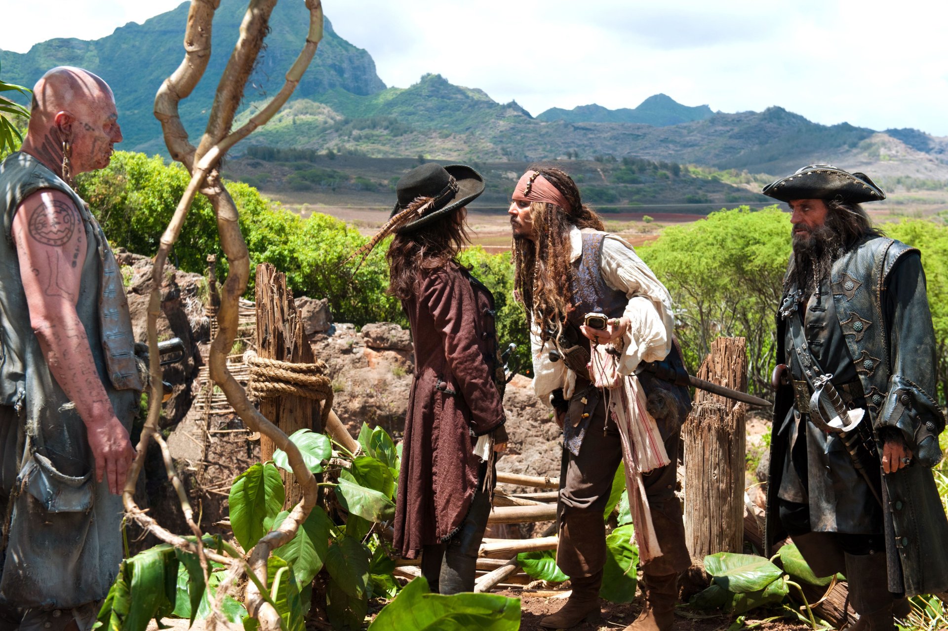 Download Ian McShane Blackbeard (Pirates Of The Caribbean) Penelope Cruz Angelica Teach Johnny Depp Jack Sparrow Movie Pirates Of The Caribbean: On Stranger Tides 4k Ultra HD Wallpaper