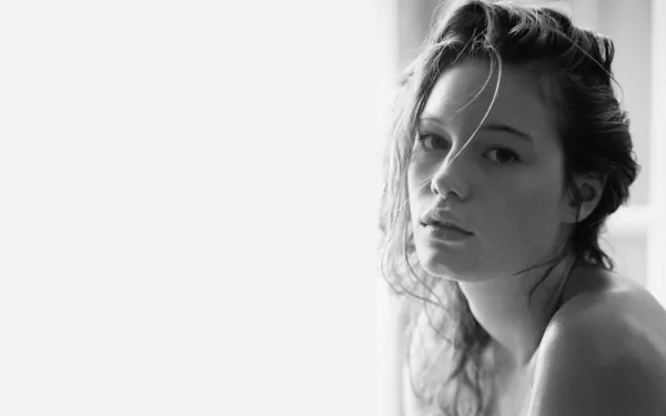 woman Camille Rowe HD Desktop Wallpaper | Background Image