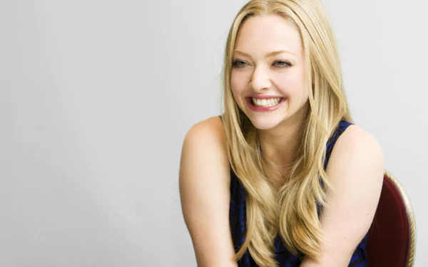 Celebrity Amanda Seyfried HD Desktop Wallpaper | Background Image