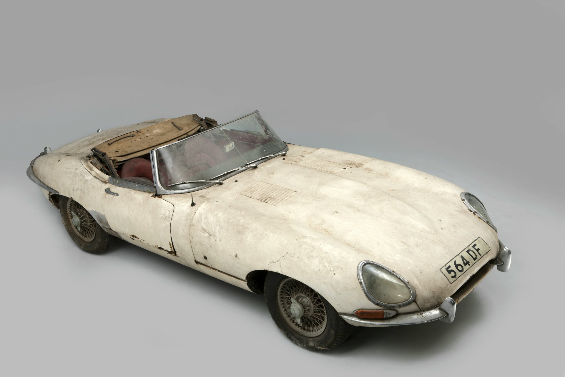 Download Vehicle Jaguar (Car) Jaguar E-Type 4k Ultra HD Wallpaper