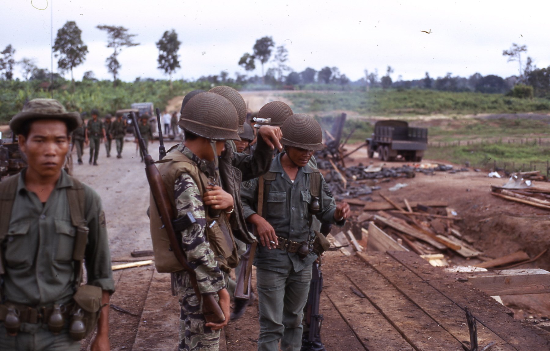 Download Military Vietnam War Wallpaper, image size:1799x1149