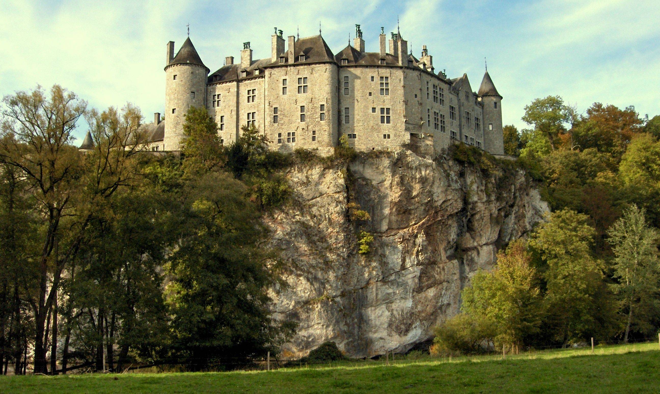 Man Made Walzin Castle HD Wallpaper | Background Image