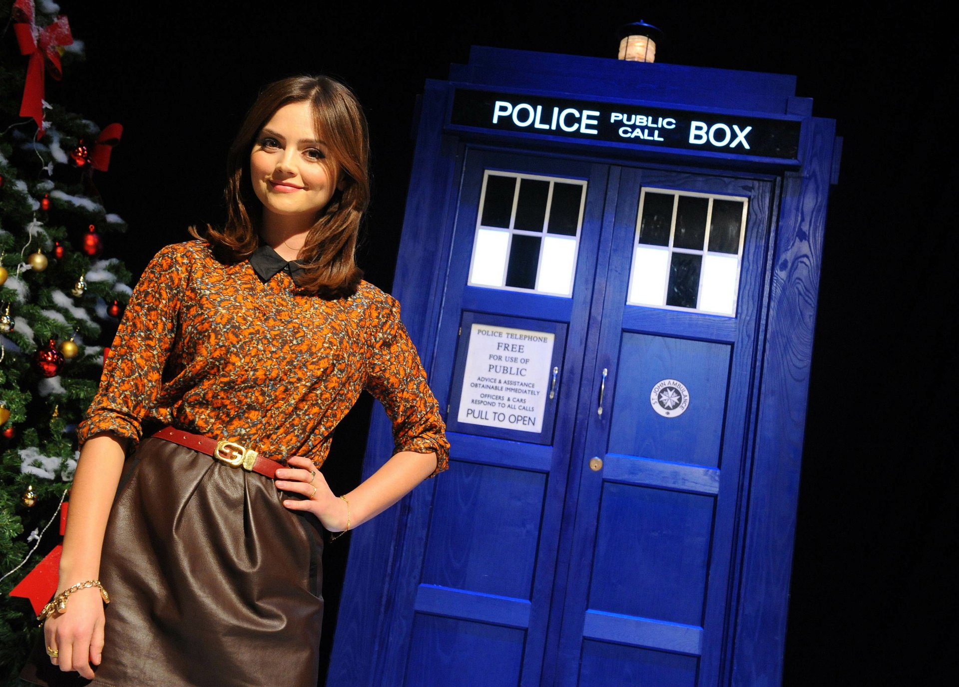 Download Clara Oswald Celebrity Jenna Coleman HD Wallpaper