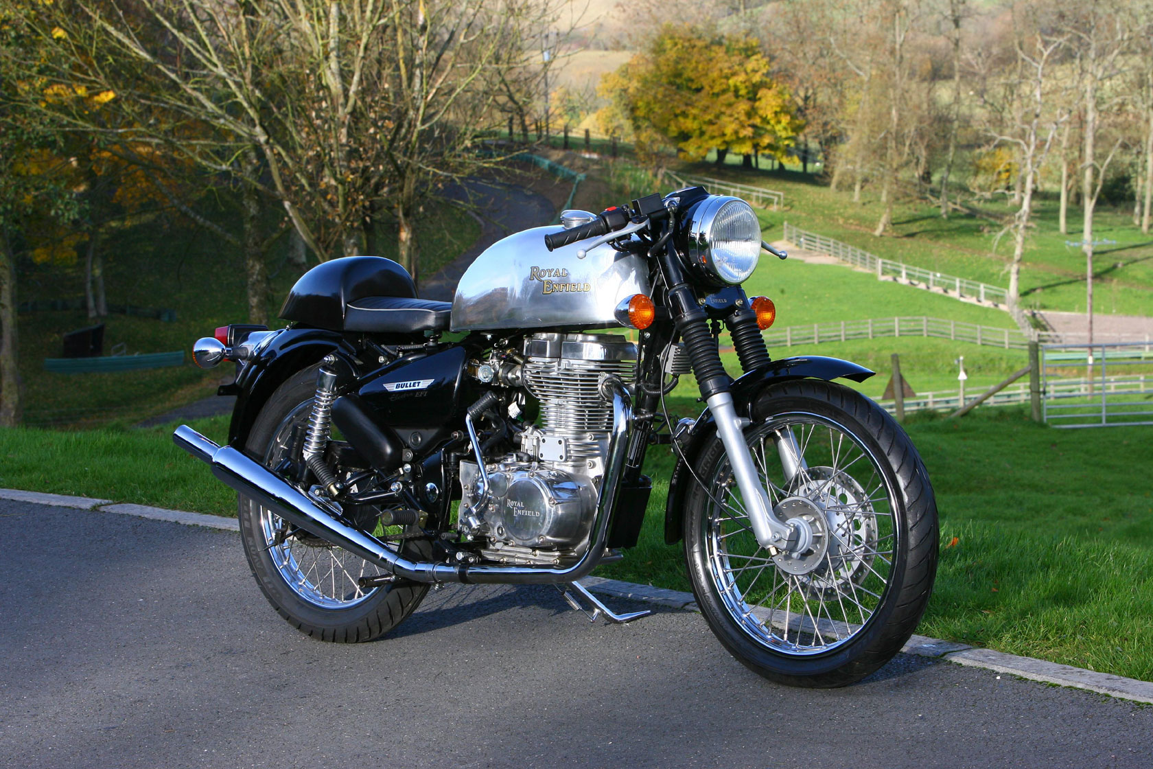Royal Enfield Clubman HD Wallpapers and Backgrounds Royal Enfield Clubman HD Wallpapers and Backgrounds