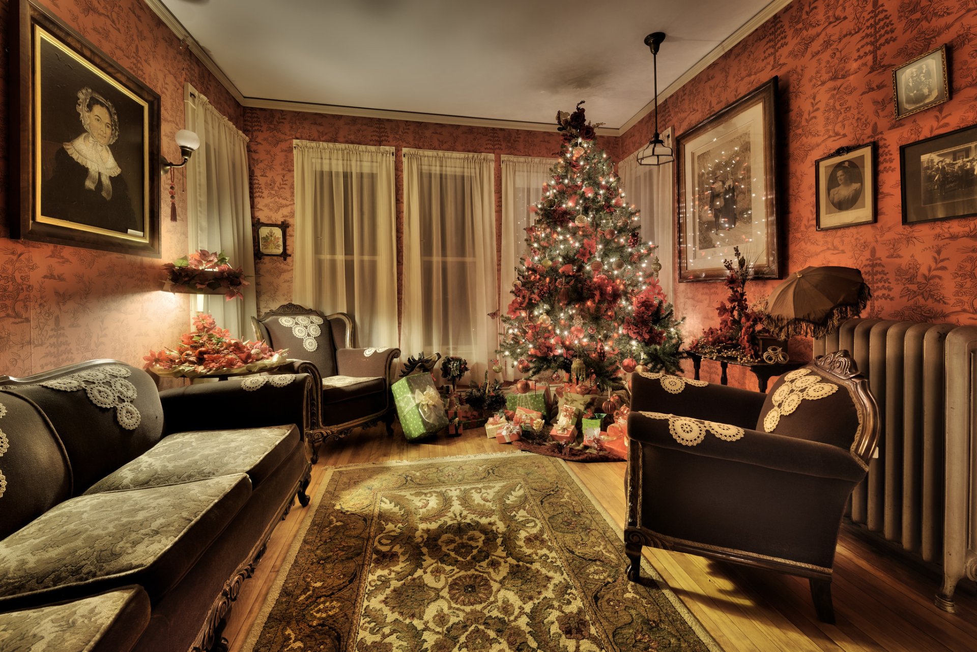 HD Wallpaper of a Festively Adorned Christmas Room